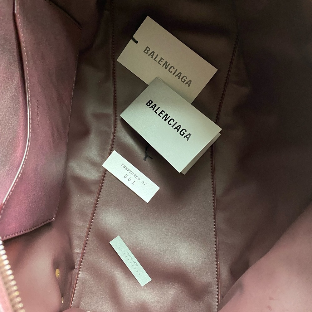 🚨Balenciaga NEO CLASSIC LARGE TOP HANDLE BAG🚨 - Picture 4 of 7